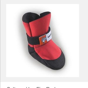 Saltsox dog booties. Size L, Ice Fire Red